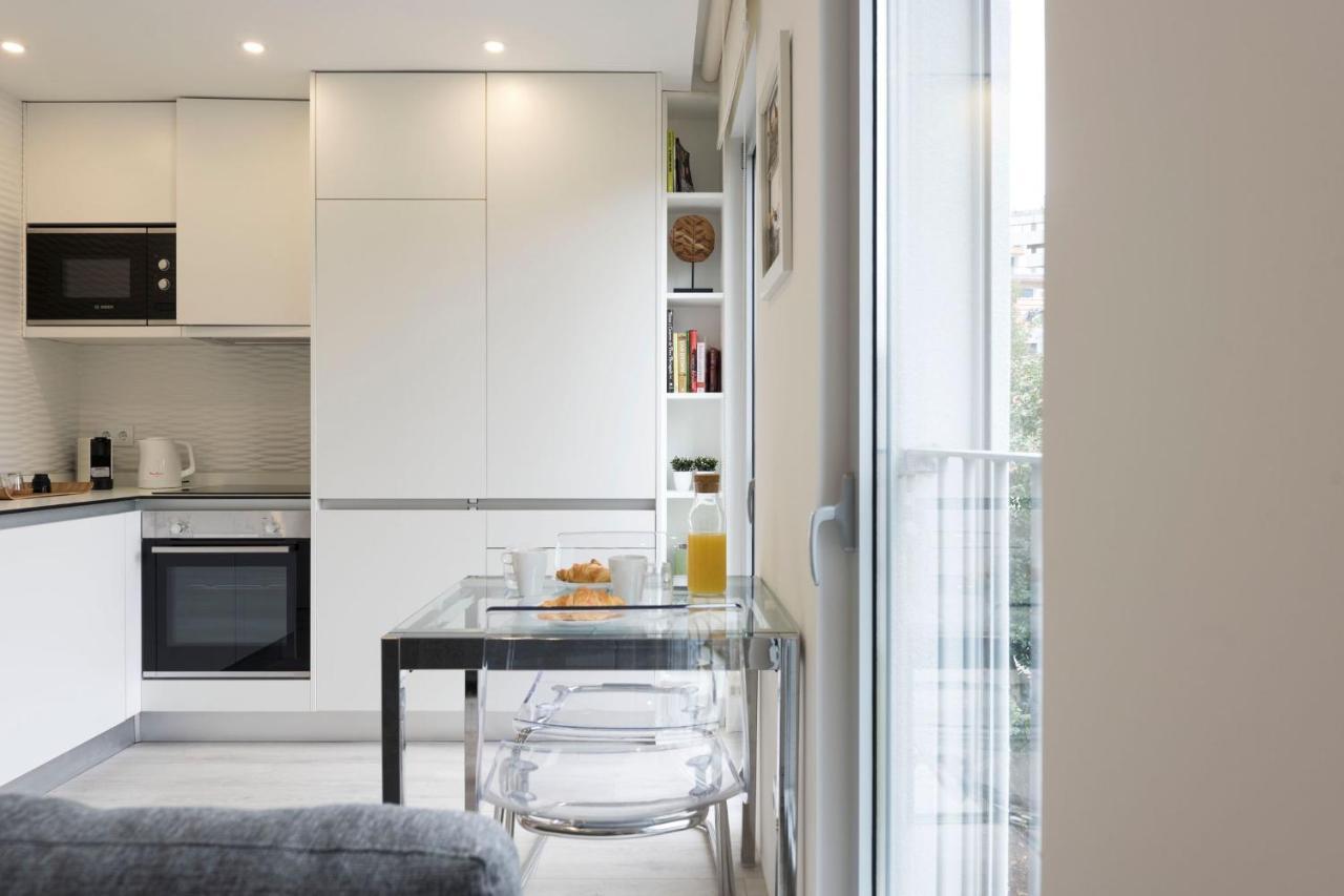 Lovelystay - Modern Loft With Gym & Free Parking Minutes Away From Cbd Porto Eksteriør billede