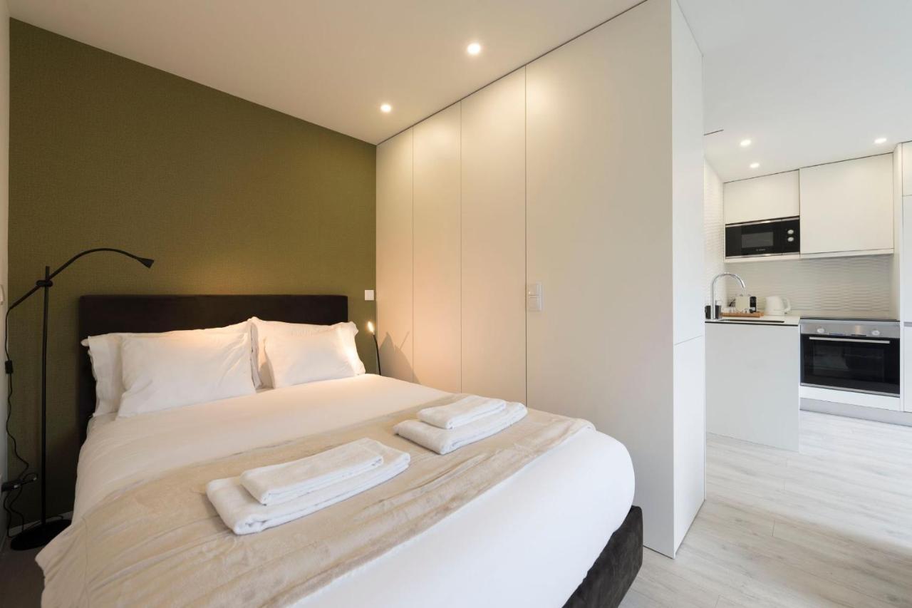 Lovelystay - Modern Loft With Gym & Free Parking Minutes Away From Cbd Porto Eksteriør billede