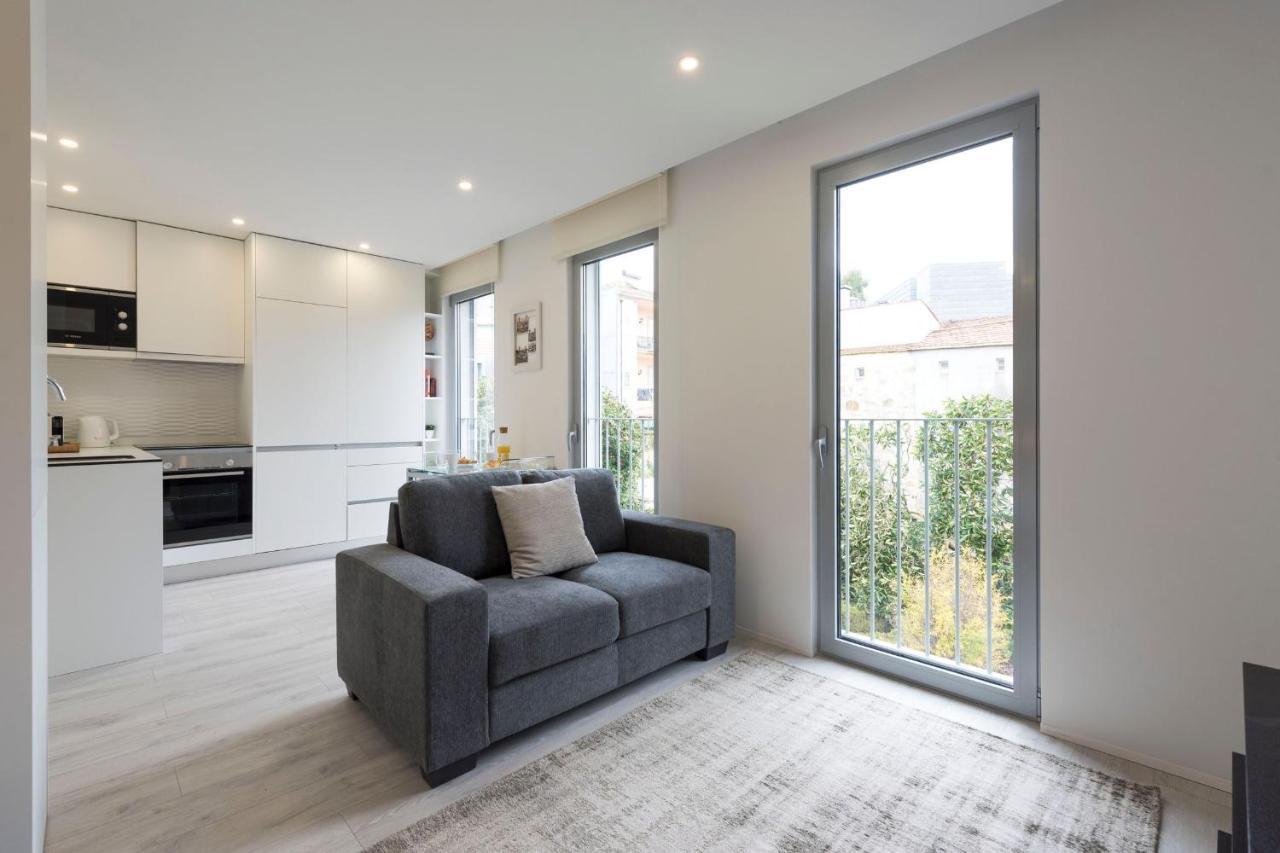 Lovelystay - Modern Loft With Gym & Free Parking Minutes Away From Cbd Porto Eksteriør billede