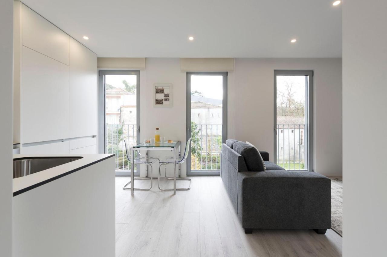 Lovelystay - Modern Loft With Gym & Free Parking Minutes Away From Cbd Porto Eksteriør billede