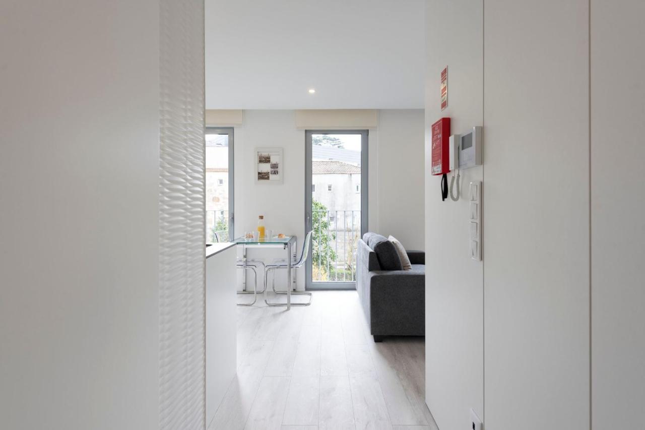 Lovelystay - Modern Loft With Gym & Free Parking Minutes Away From Cbd Porto Eksteriør billede